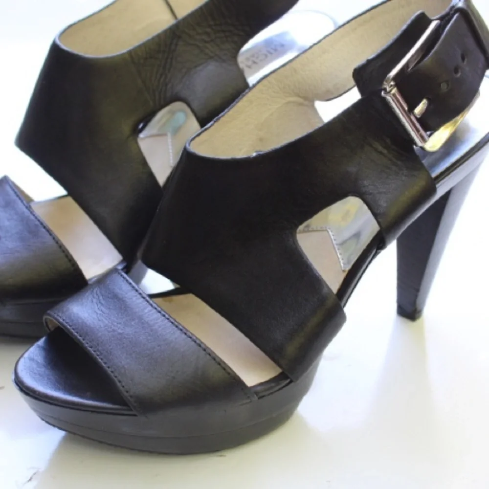 Michael Kors Platform sandals - Picture 11 of 13